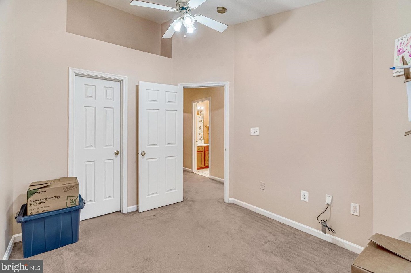 44189 Tippecanoe Ter, Ashburn VA  20147-4896 exterior