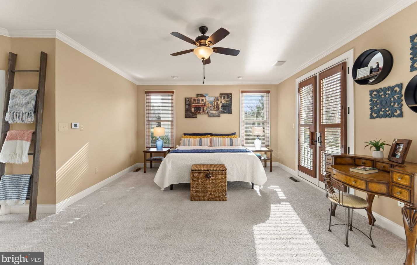 19085 Foxgreen Cir, Leesburg VA  20175-9149 exterior