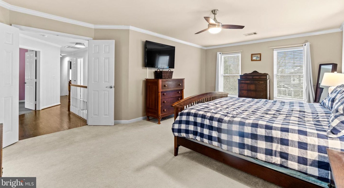 43126 Arundell Ct, Ashburn VA  20148-5021 exterior