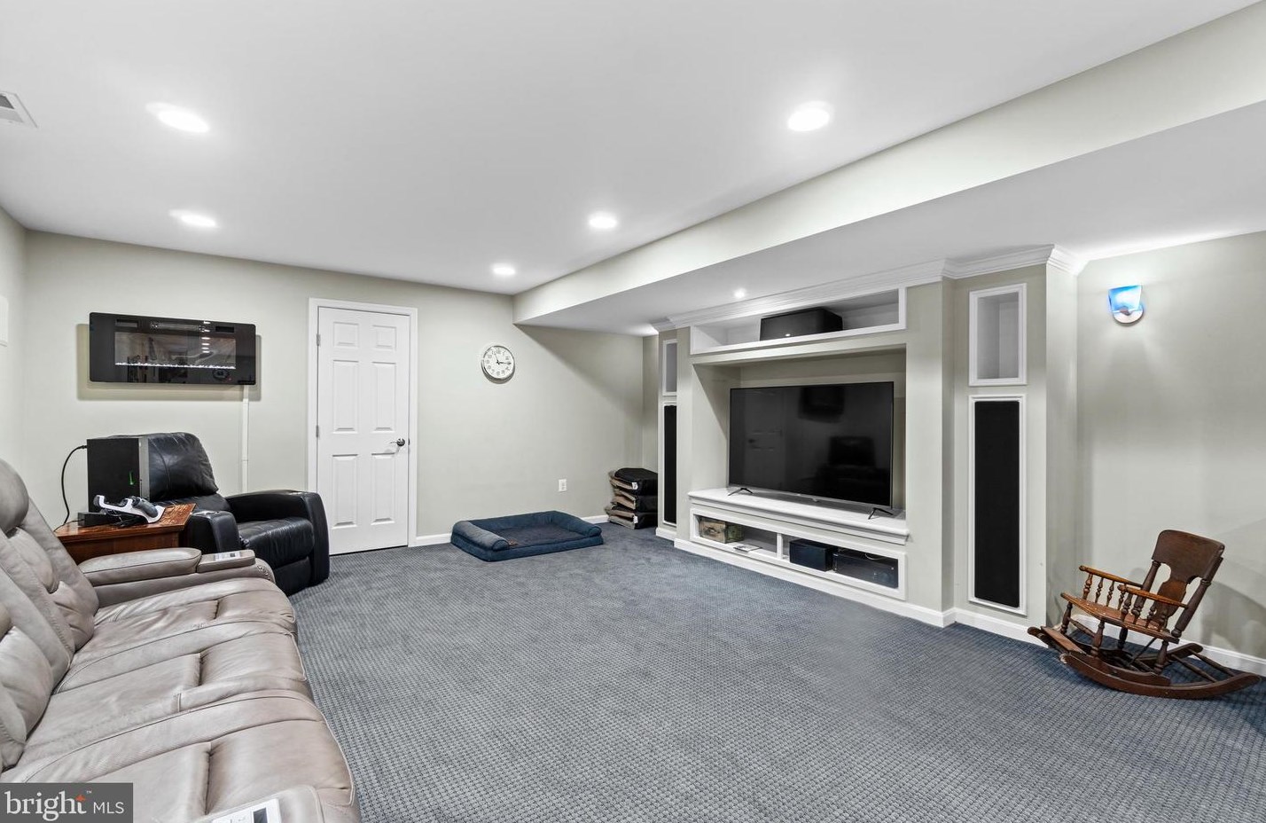 43126 Arundell Ct, Ashburn VA  20148-5021 exterior