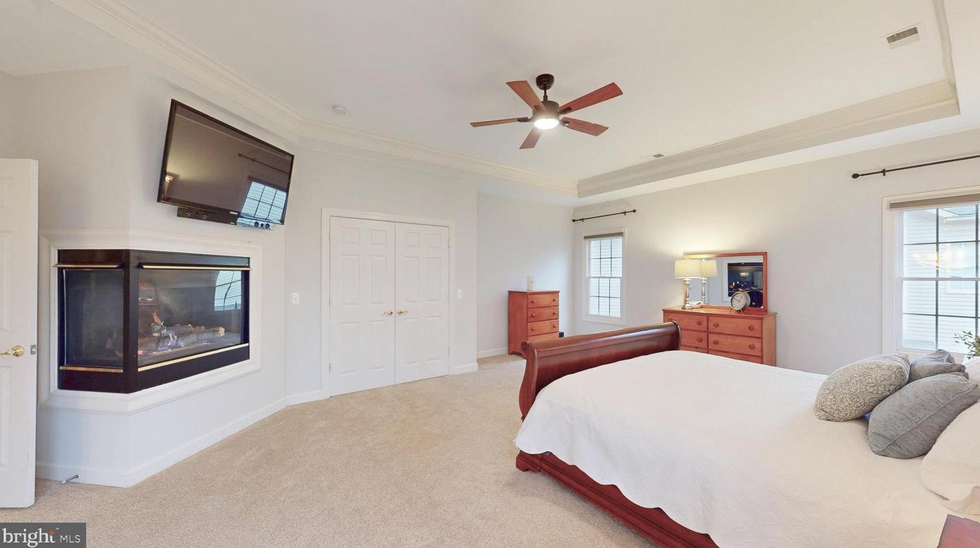 47305 Middle Bluff Pl, Dulles VA  20165-3131 exterior