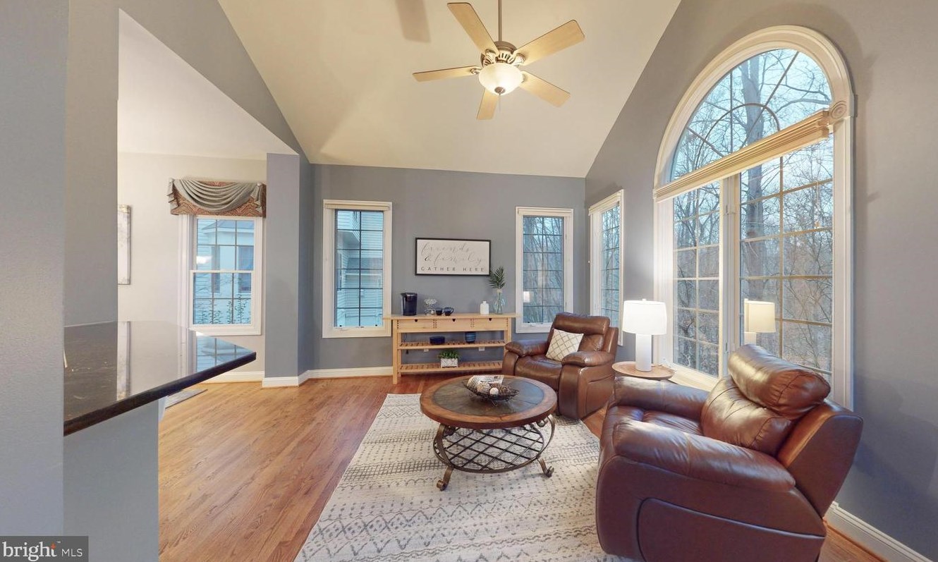 47305 Middle Bluff Pl, Dulles VA  20165-3131 exterior