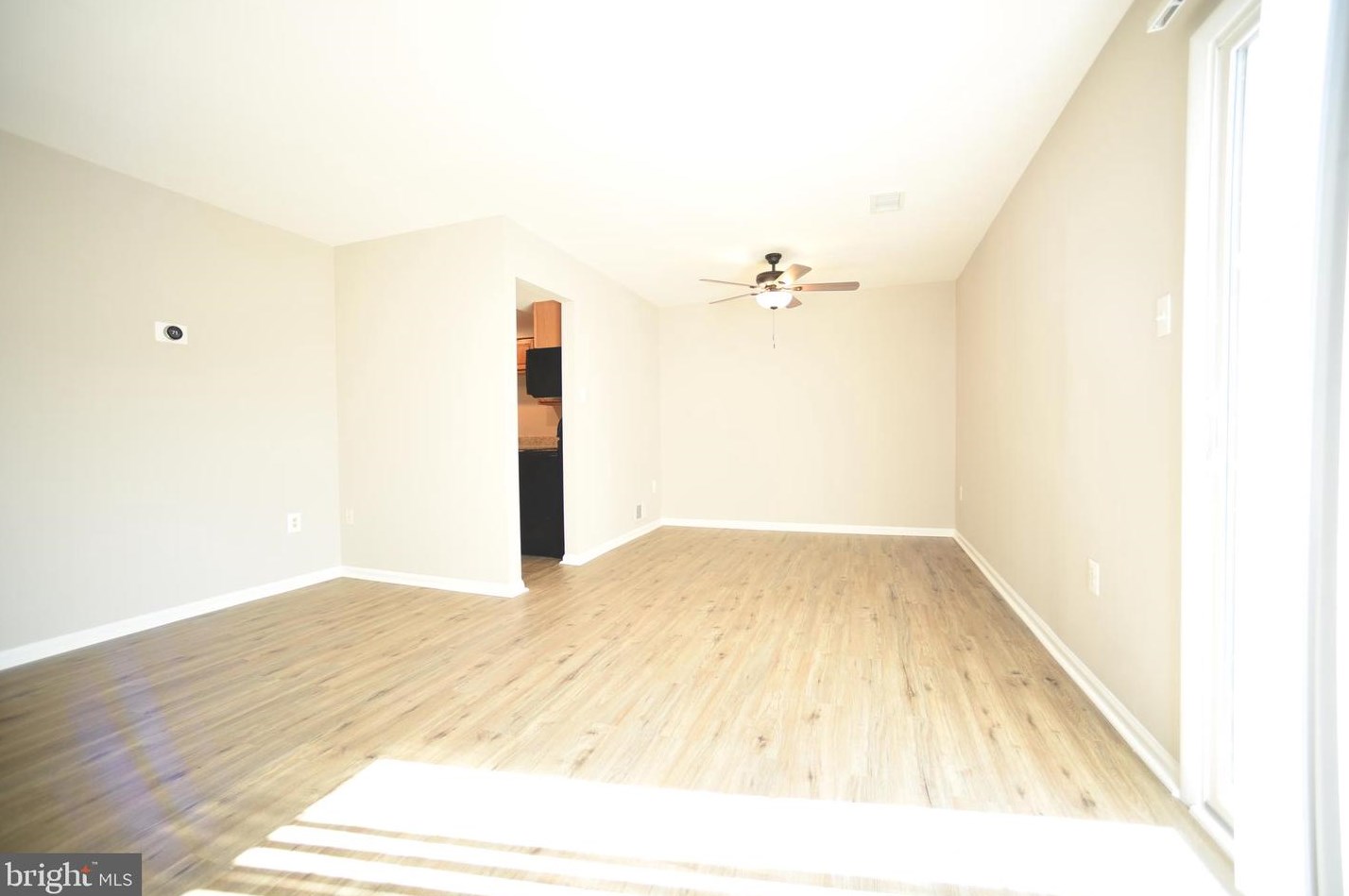 7 Carolina Ct, Dulles VA  20164-1729 exterior