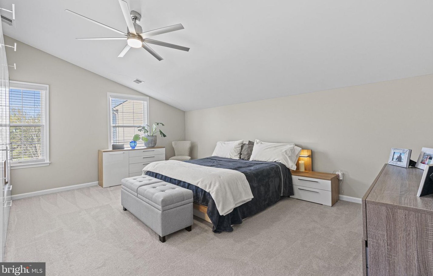 20543 Chapin Ct, Dulles VA  20165-3536 exterior