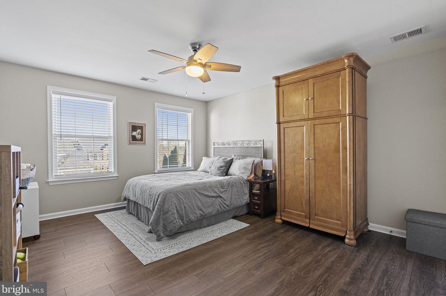 20543 Chapin Ct, Dulles VA  20165-3536 exterior