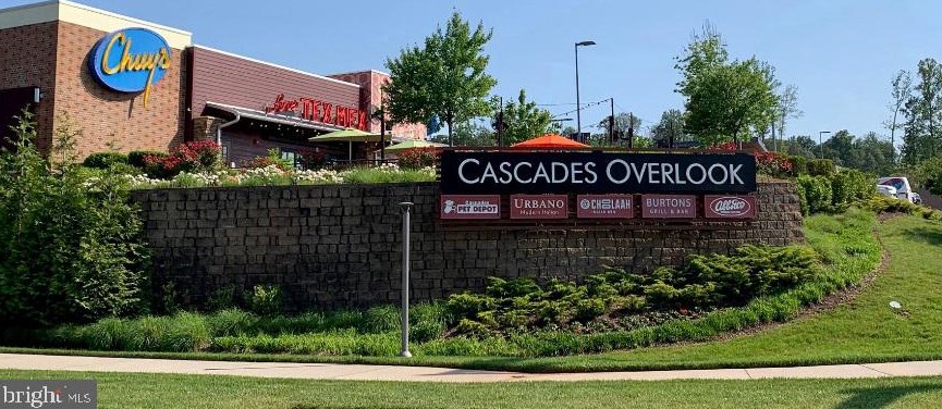 20543 Chapin Ct, Dulles VA  20165-3536 exterior