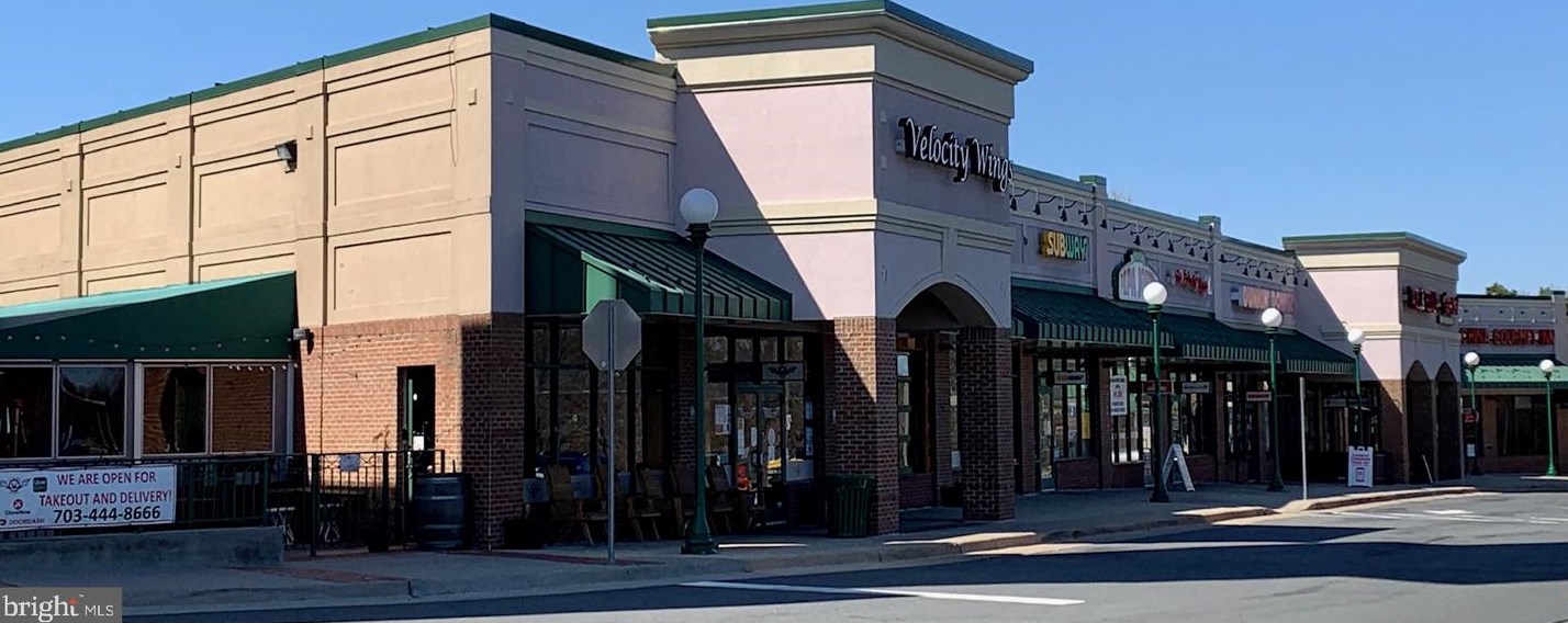 20543 Chapin Ct, Dulles VA  20165-3536 exterior