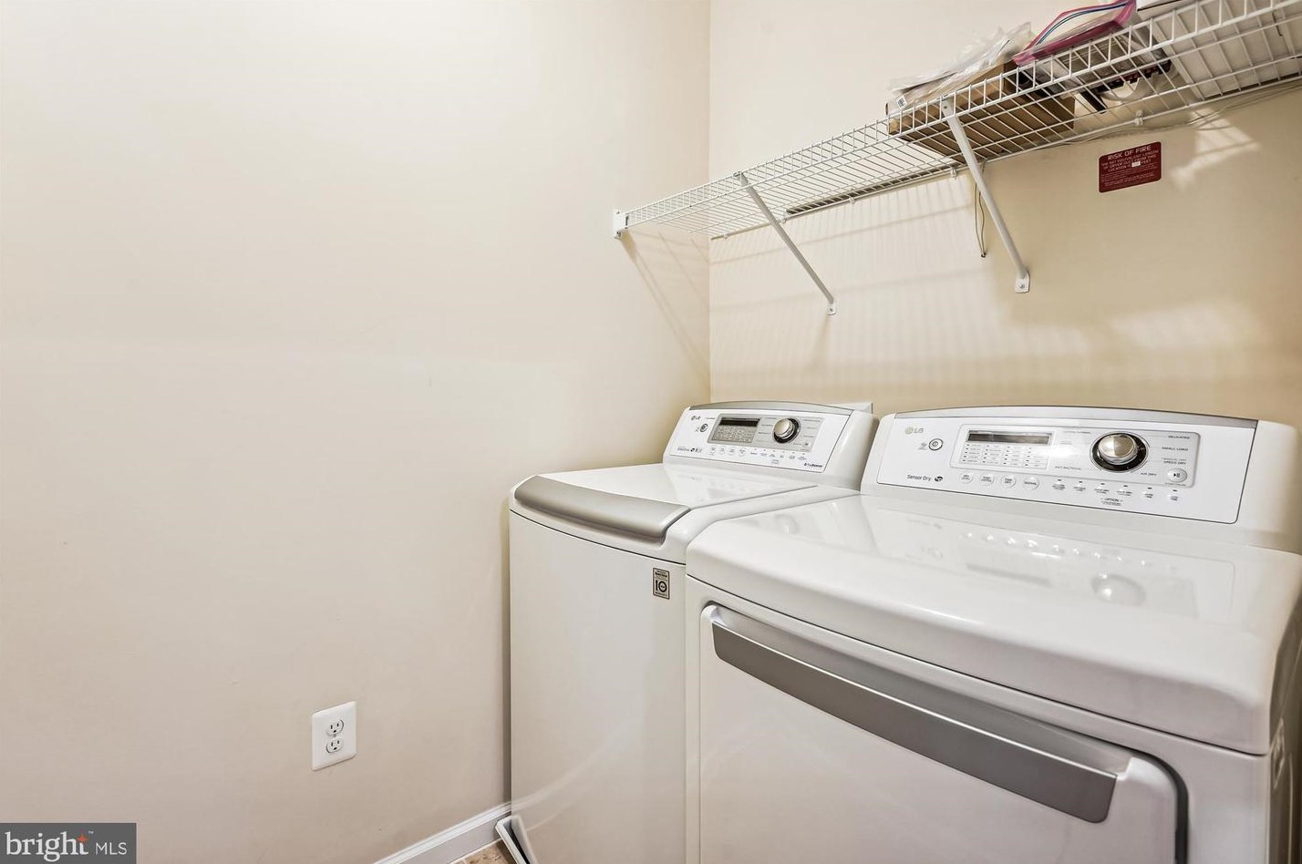 21176 Belmont View Ter, Ashburn VA  20148-4470 exterior