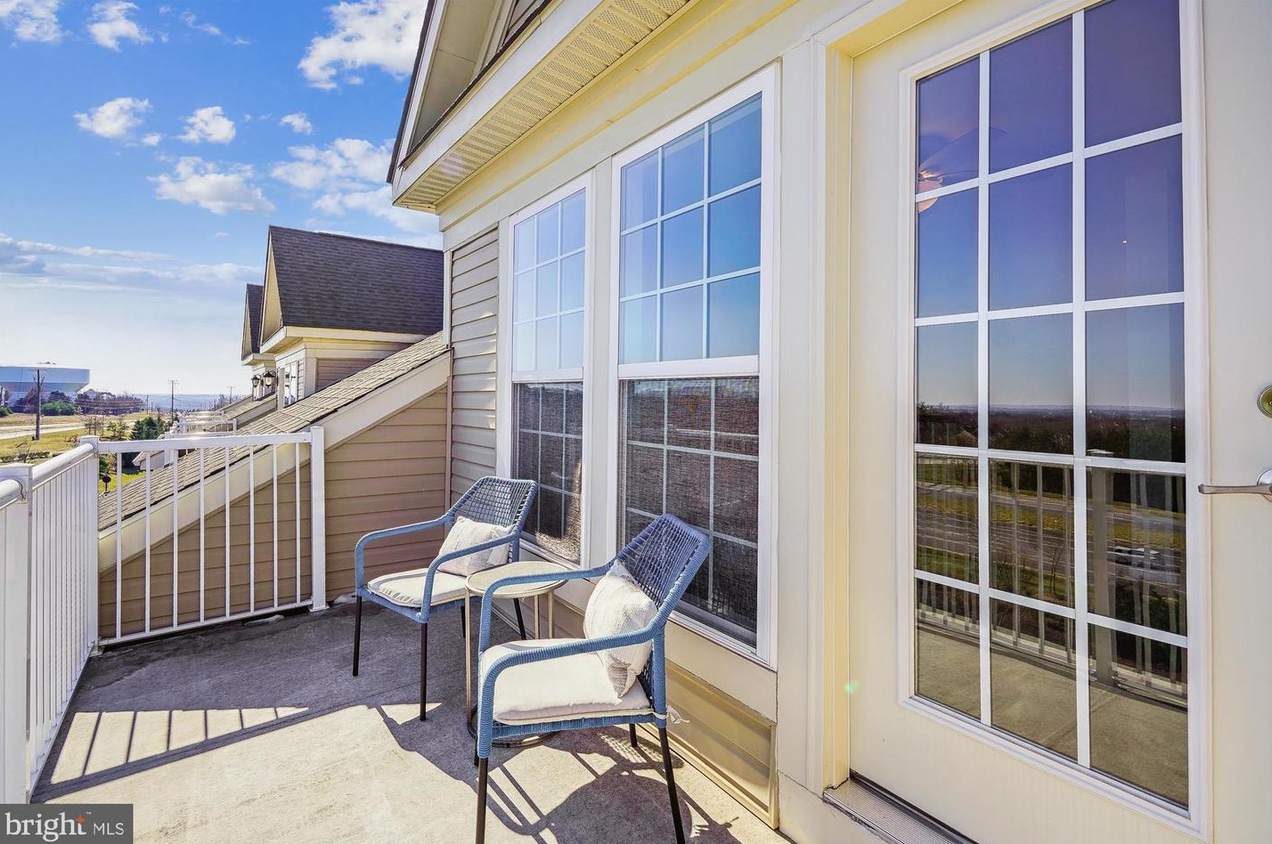 21176 Belmont View Ter, Ashburn VA  20148-4470 exterior