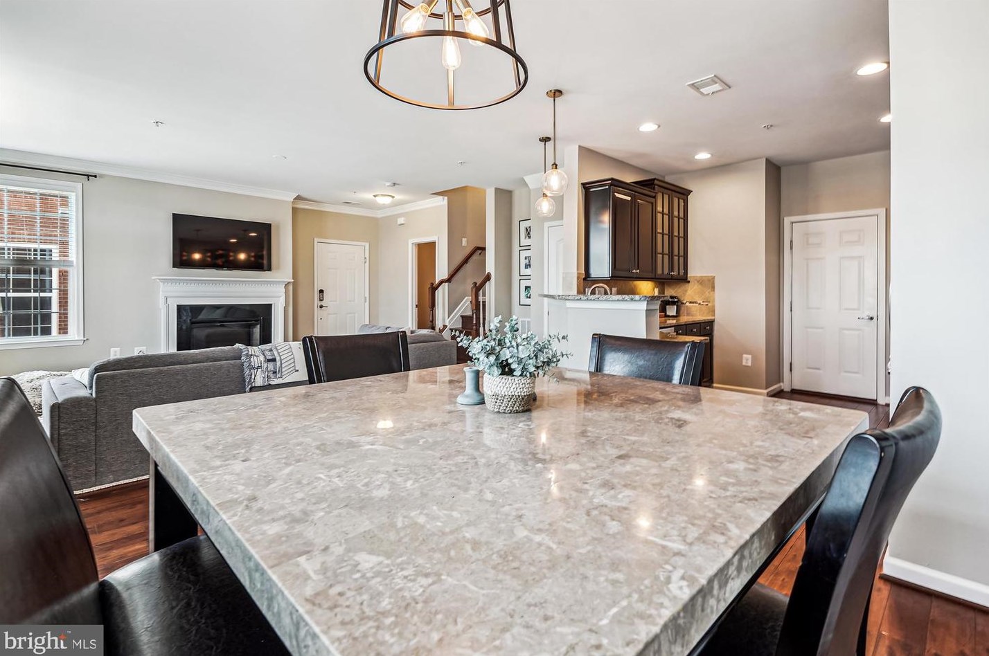 21176 Belmont View Ter, Ashburn VA  20148-4470 exterior