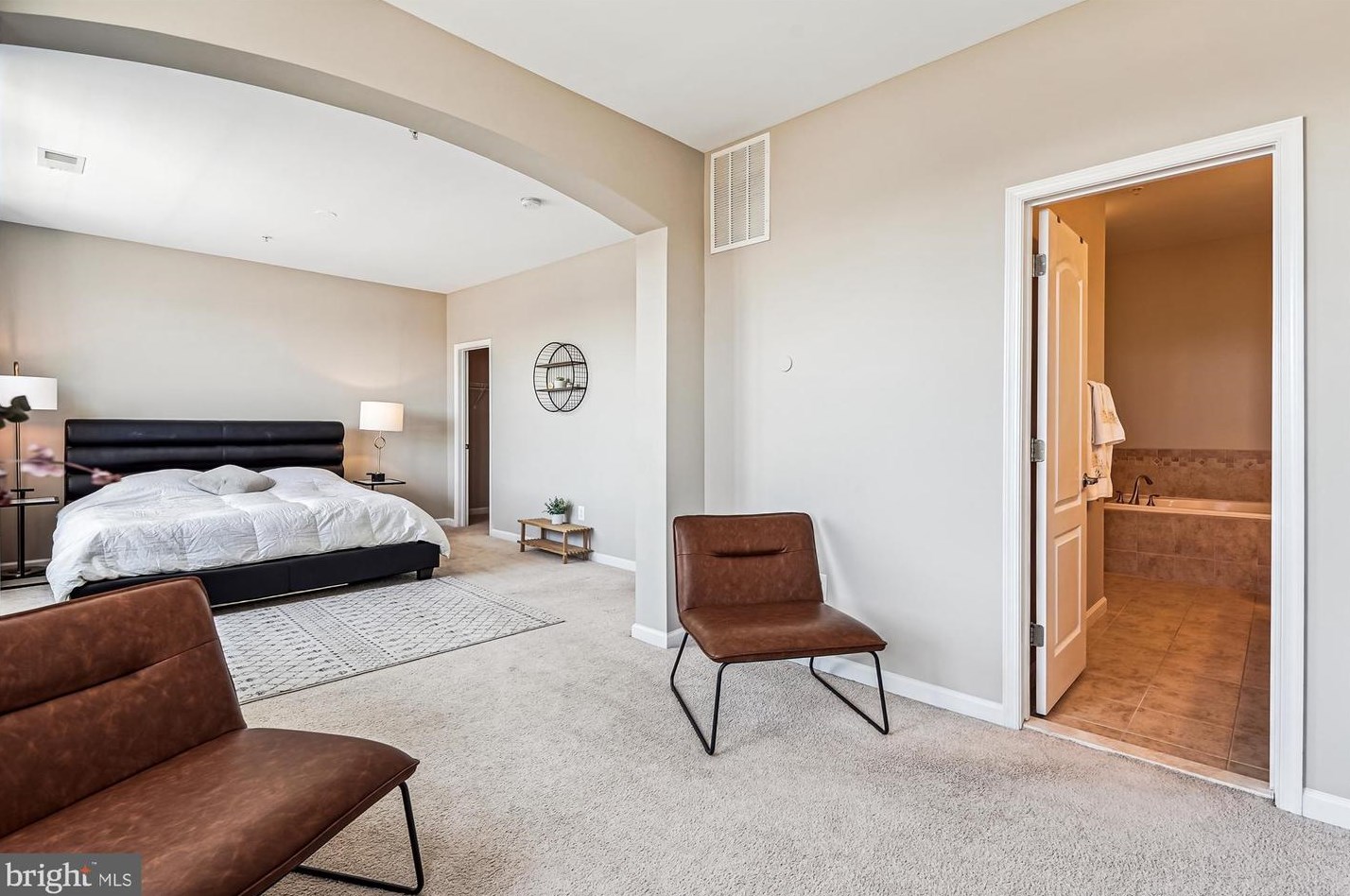 21176 Belmont View Ter, Ashburn VA  20148-4470 exterior