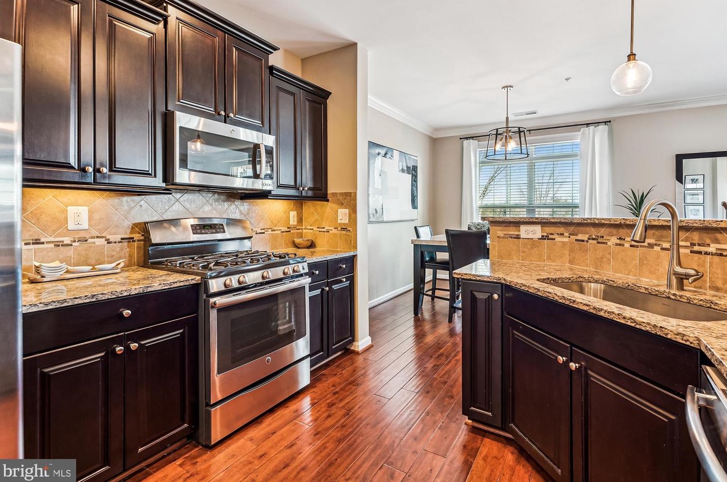 21176 Belmont View Ter, Ashburn VA  20148-4470 exterior