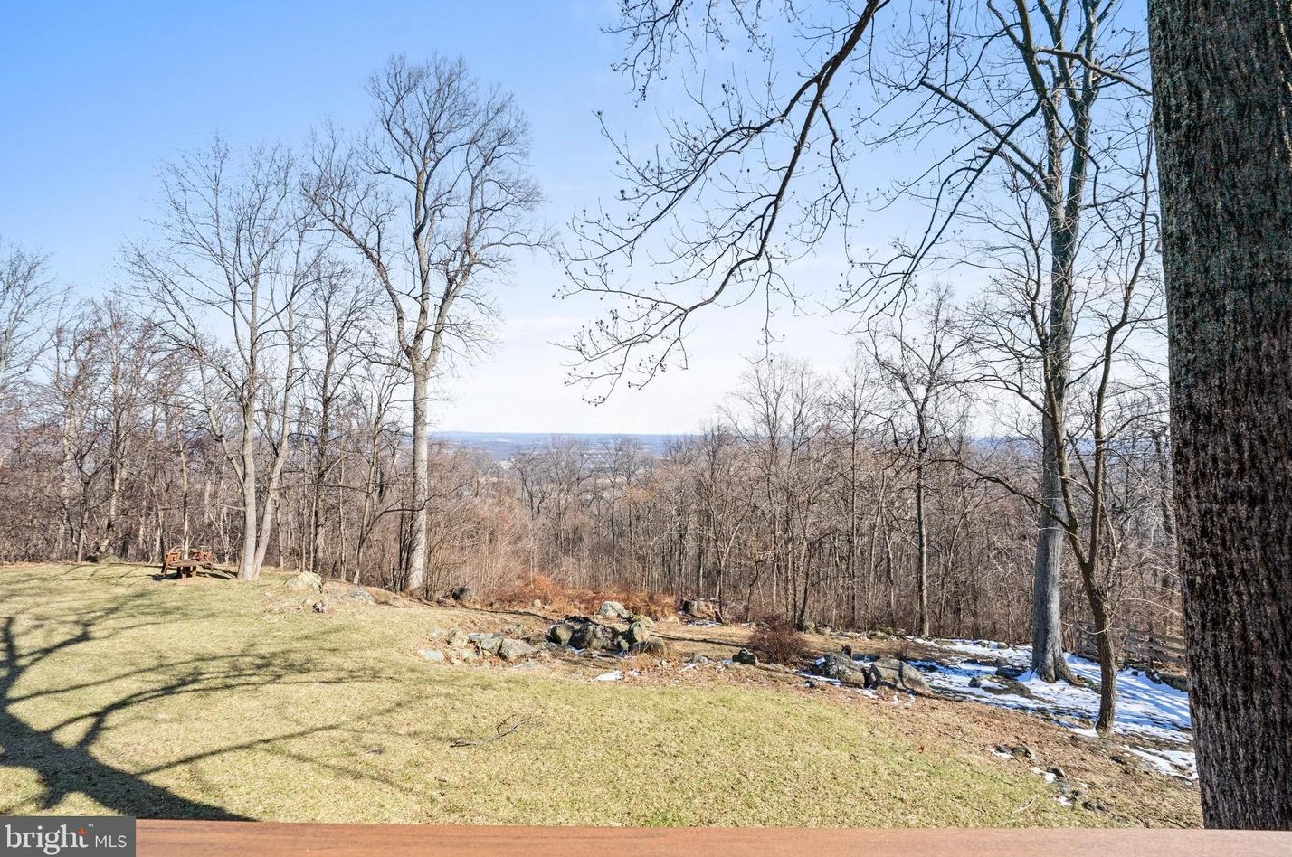 19690 Frst Hl Ln, Mount Weather VA  20135-2039 exterior