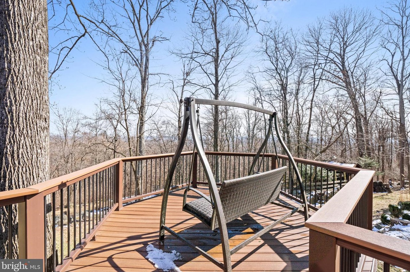 19690 Frst Hl Ln, Mount Weather VA  20135-2039 exterior