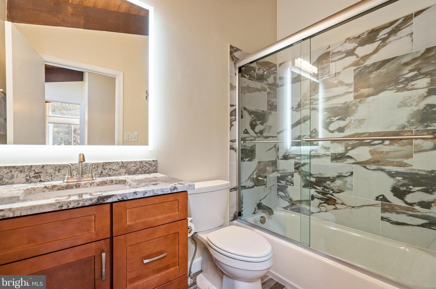 19690 Frst Hl Ln, Mount Weather VA  20135-2039 exterior