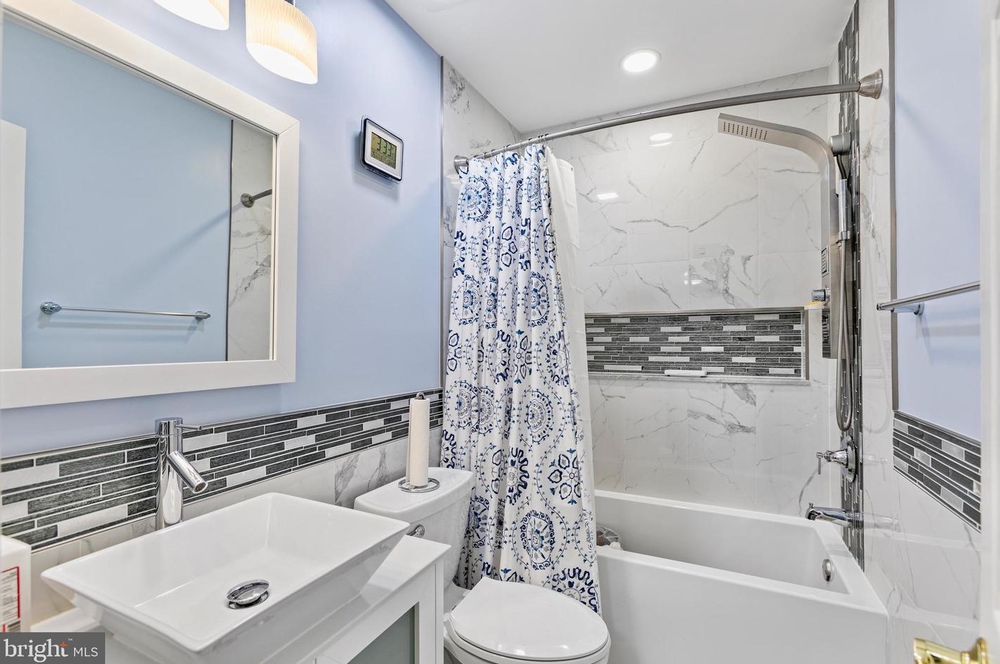 46554 Cedarhurst Dr, Dulles VA  20165-6484 exterior