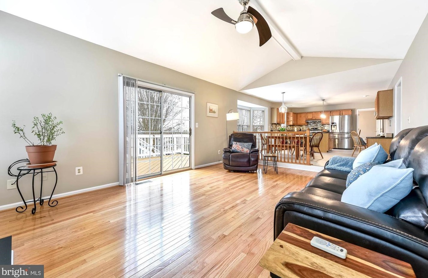 46494 Cedarhurst Dr, Sterling VA  20165-6485 exterior