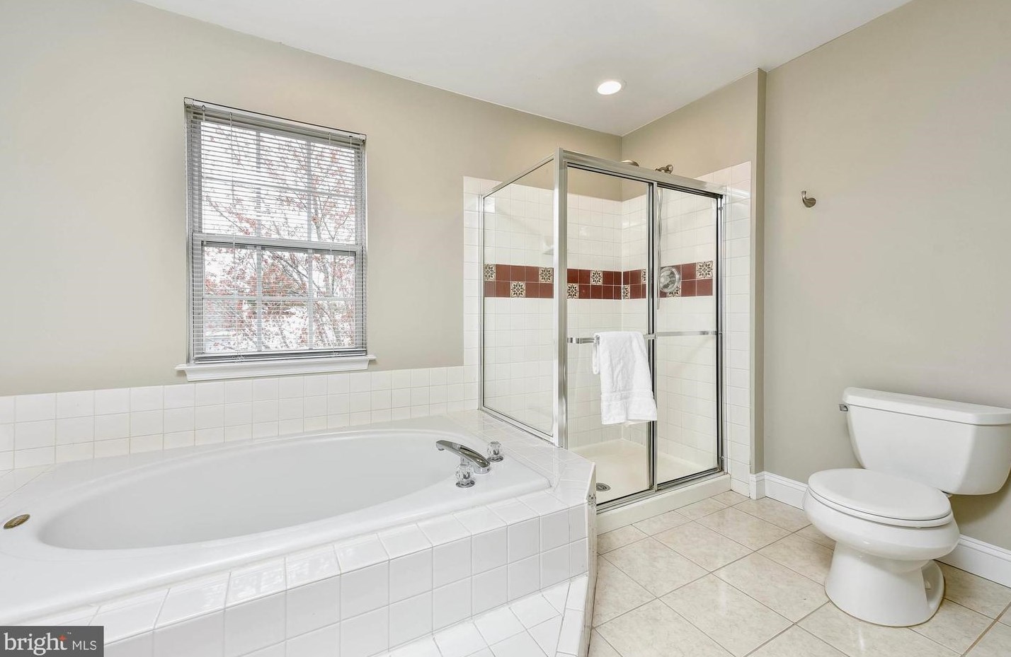 46494 Cedarhurst Dr, Sterling VA  20165-6485 exterior