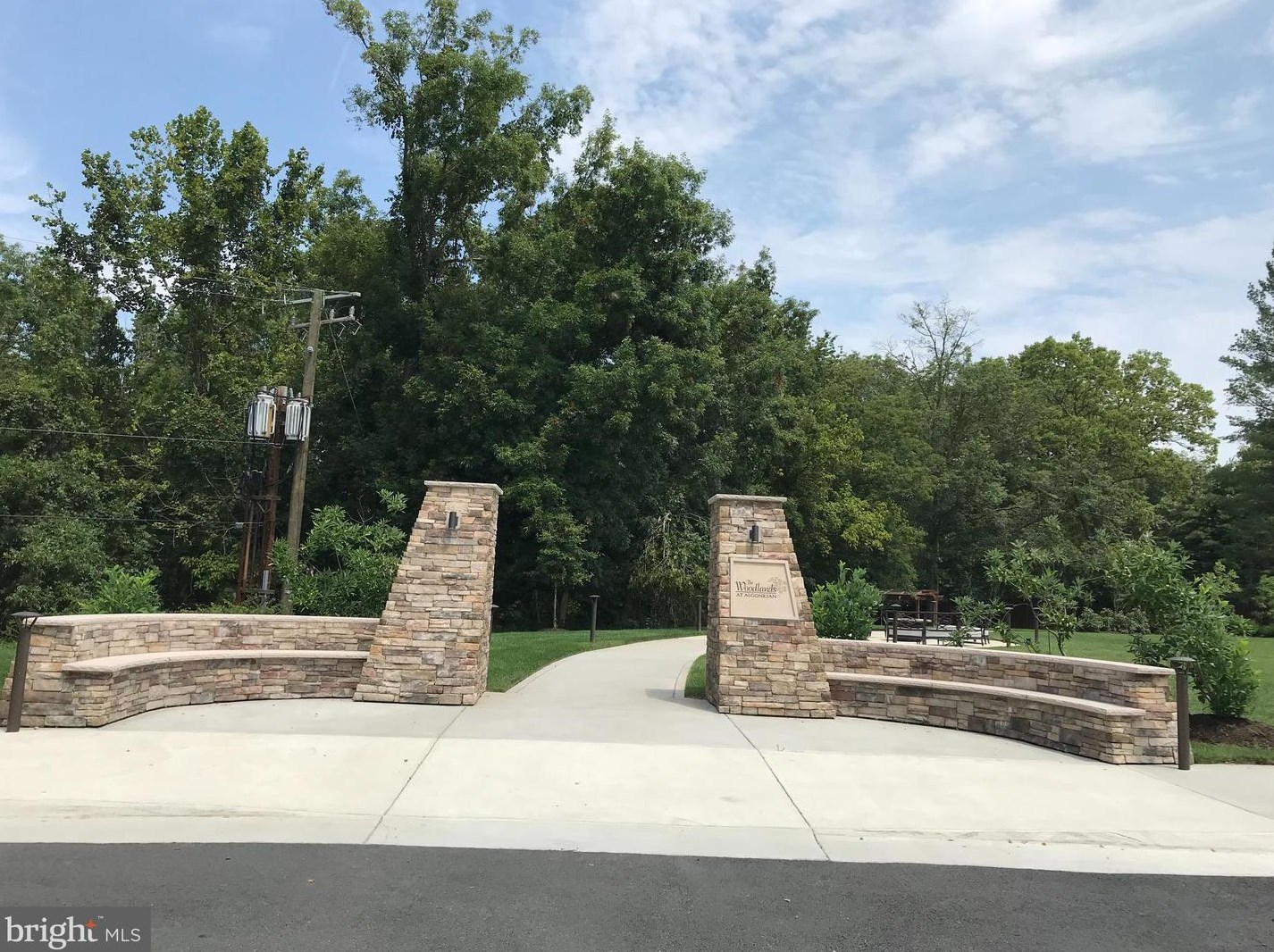 46494 Cedarhurst Dr, Sterling VA  20165-6485 exterior