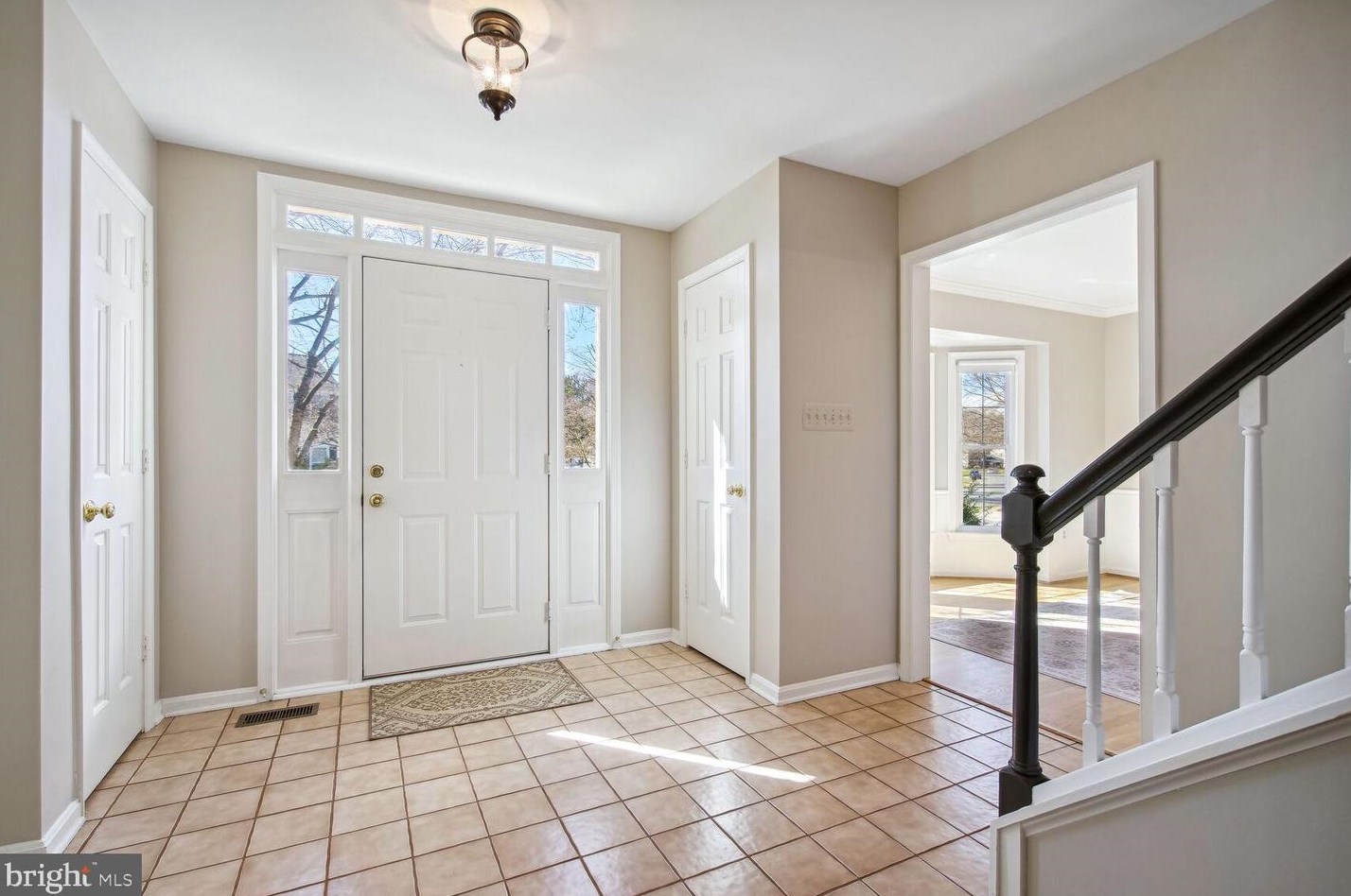 12 Lowery Ct, Dulles VA  20165-6204 exterior