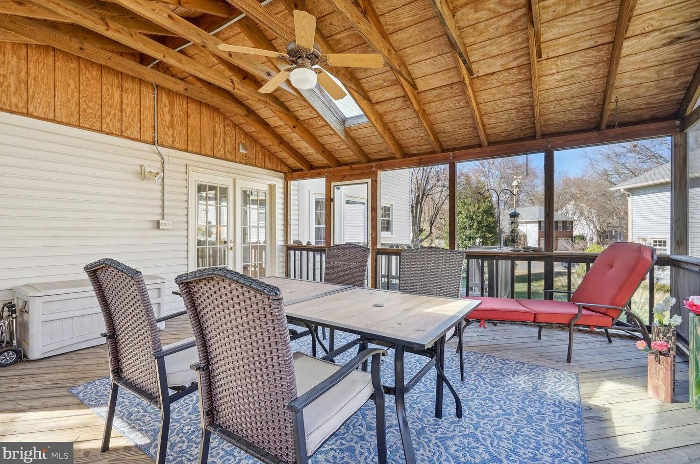 12 Lowery Ct, Dulles VA  20165-6204 exterior