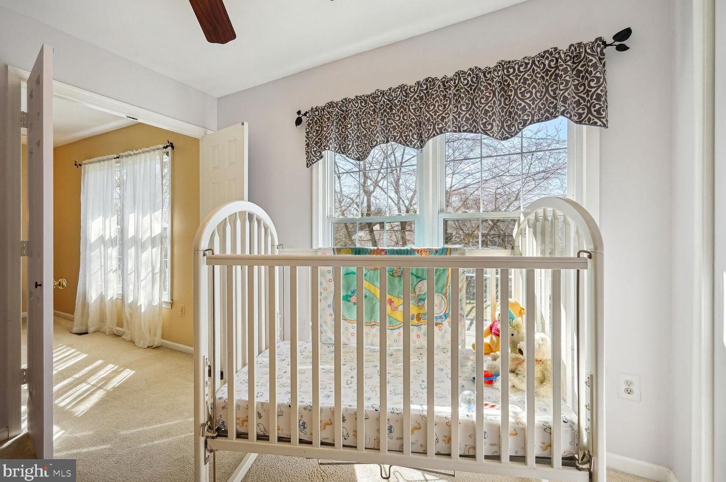 12 Lowery Ct, Dulles VA  20165-6204 exterior