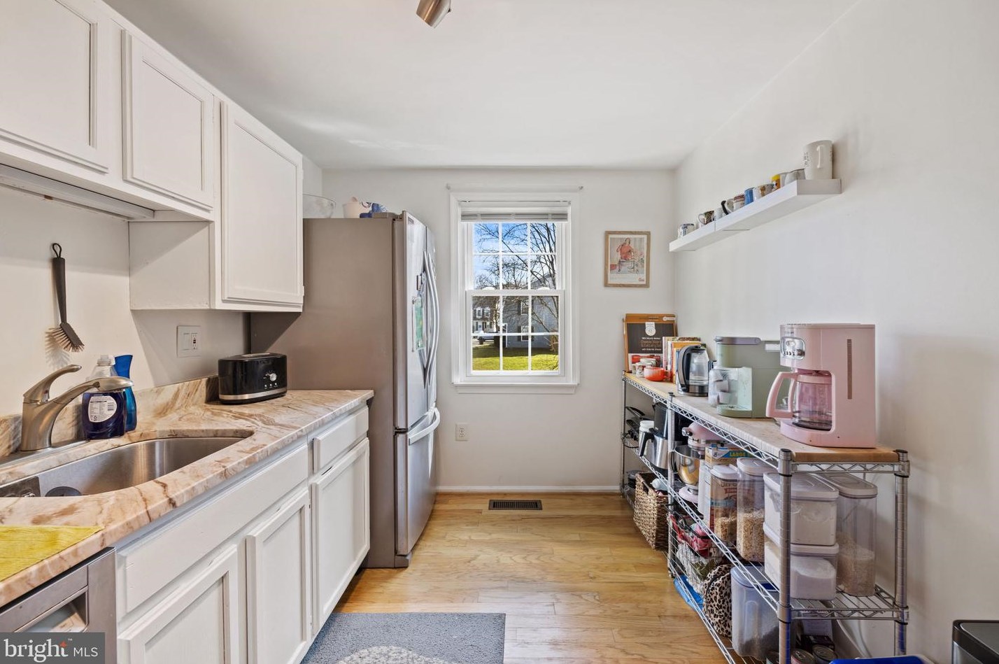 9 Devon Ct, Dulles VA  20165-5764 exterior