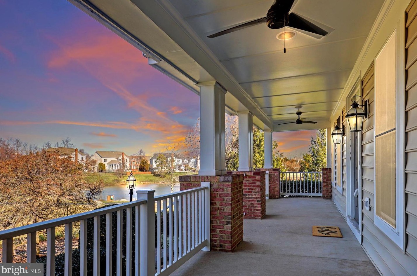 42669 Legacy Park Dr, Ashburn VA  20148-6959 exterior