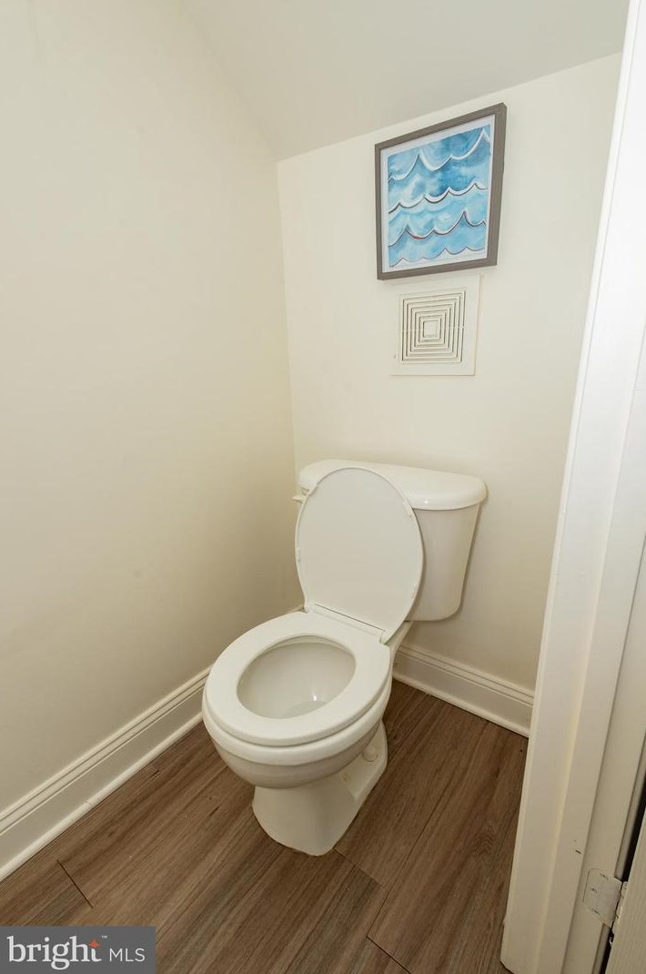 44469 Potter Ter, Ashburn VA  20147-7138 exterior