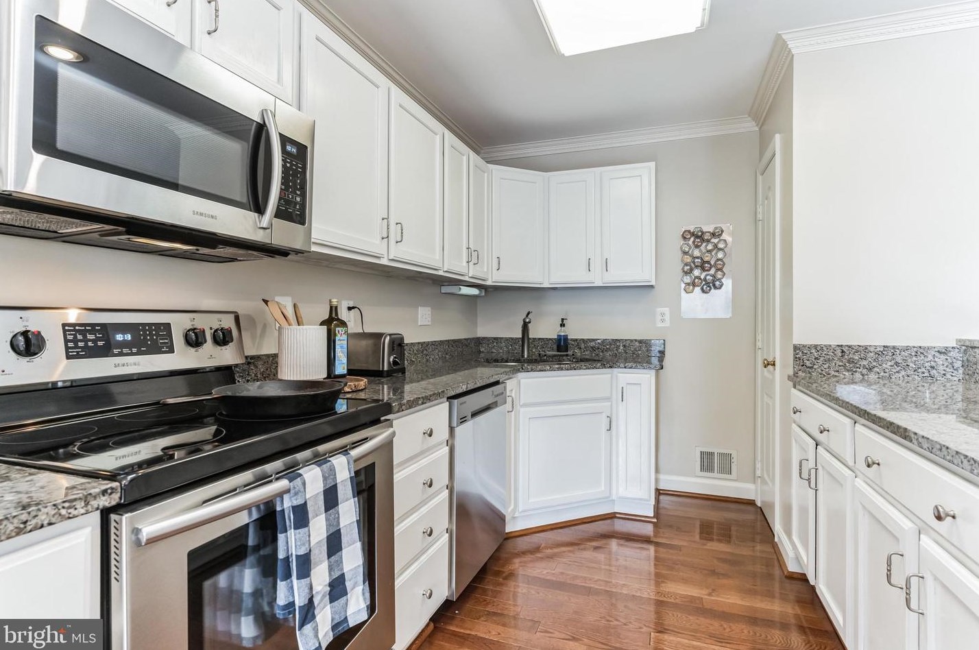 123 Meherrin Ter, Leesburg VA  20175-2797 exterior