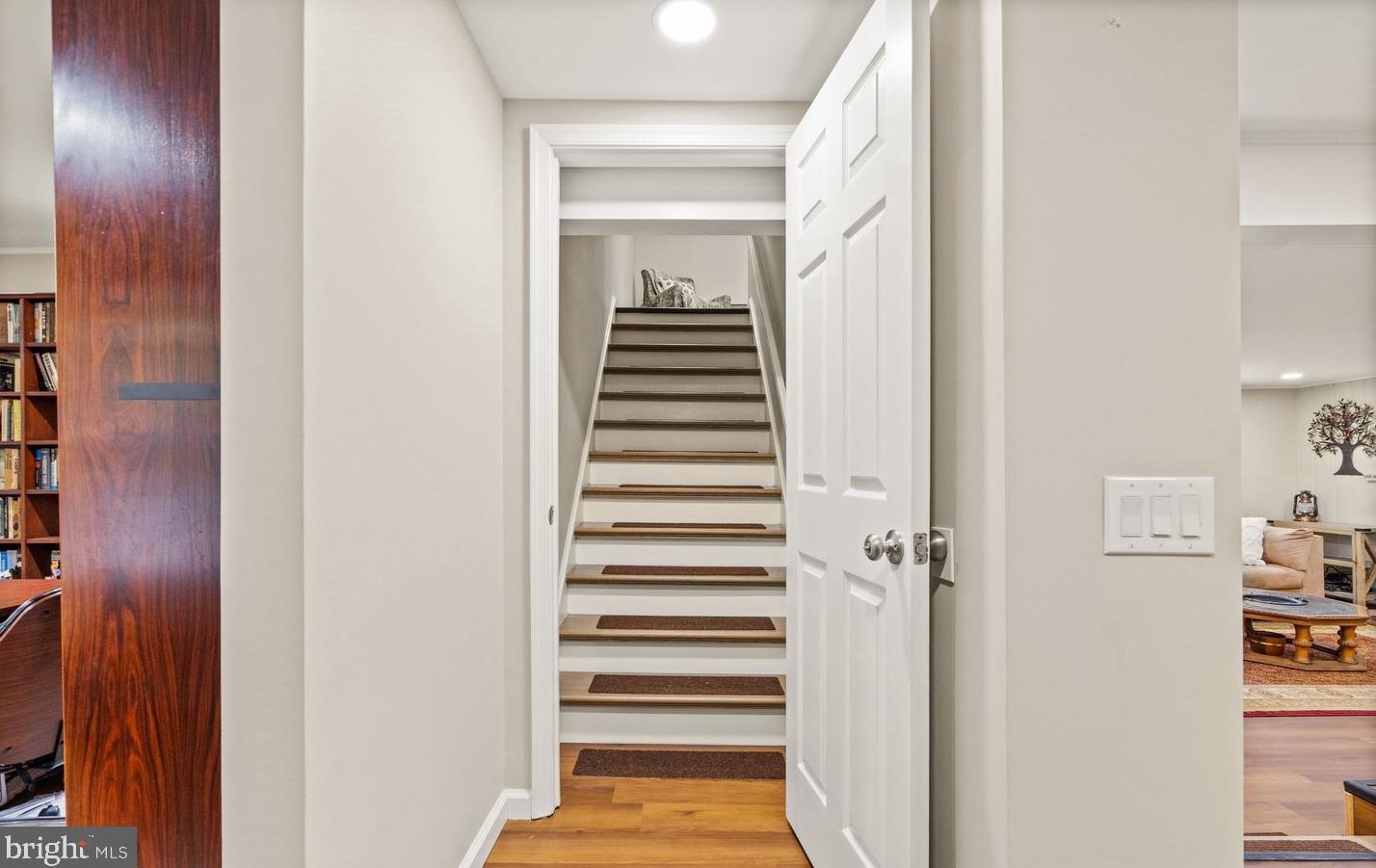 13188 Loyalty Rd, Leesburg VA  20176-6112 exterior