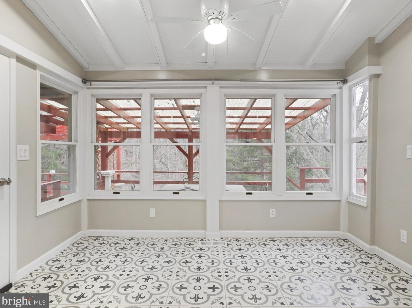 13188 Loyalty Rd, Leesburg VA  20176-6112 exterior