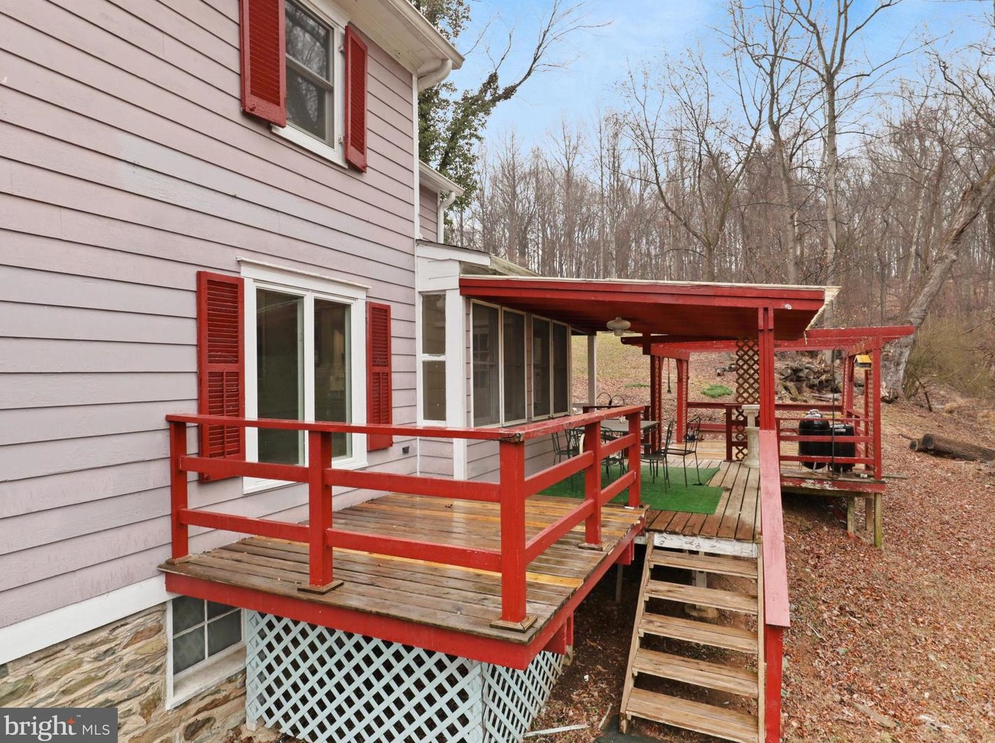 13188 Loyalty Rd, Leesburg VA  20176-6112 exterior