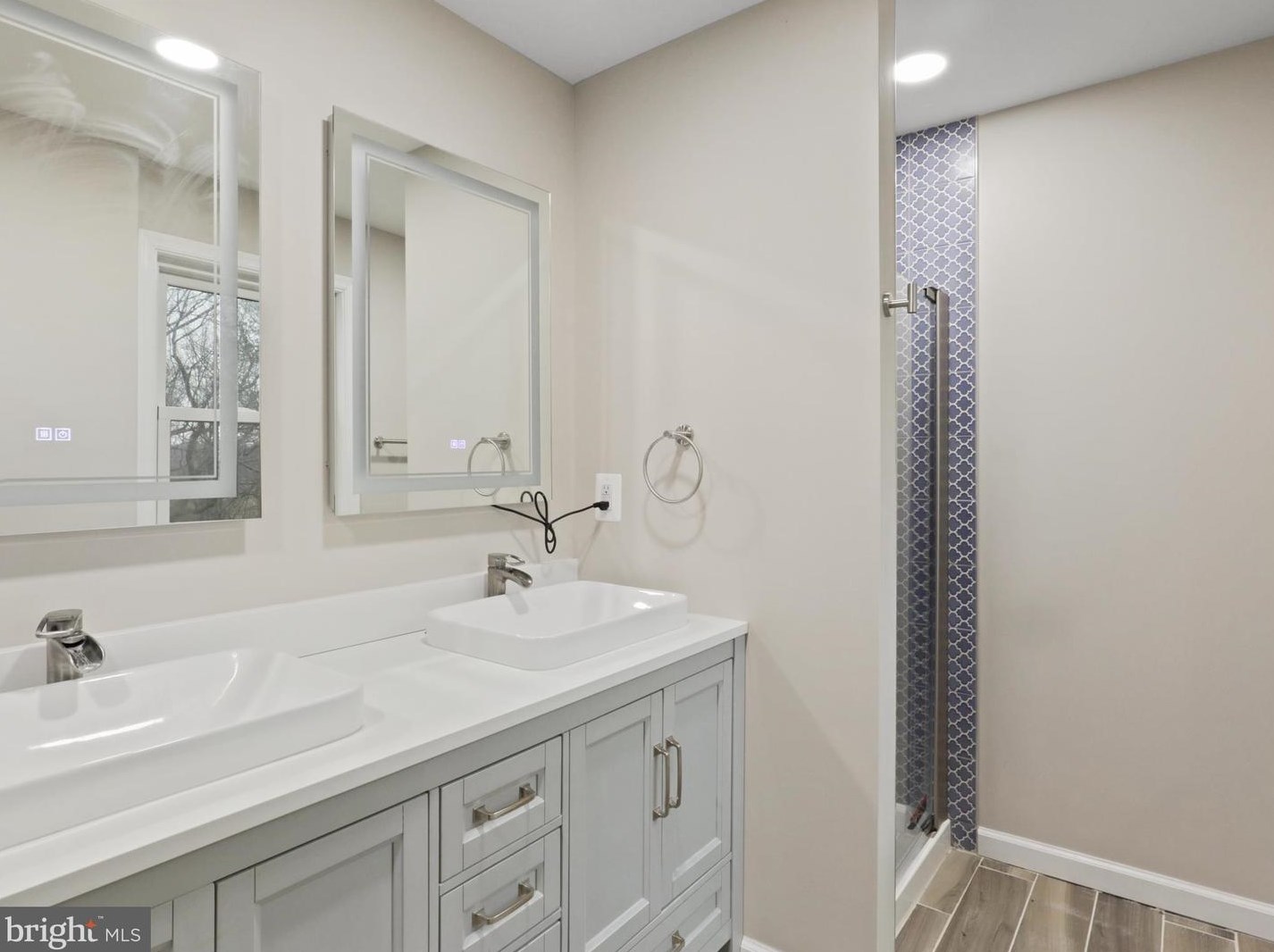 13188 Loyalty Rd, Leesburg VA  20176-6112 exterior