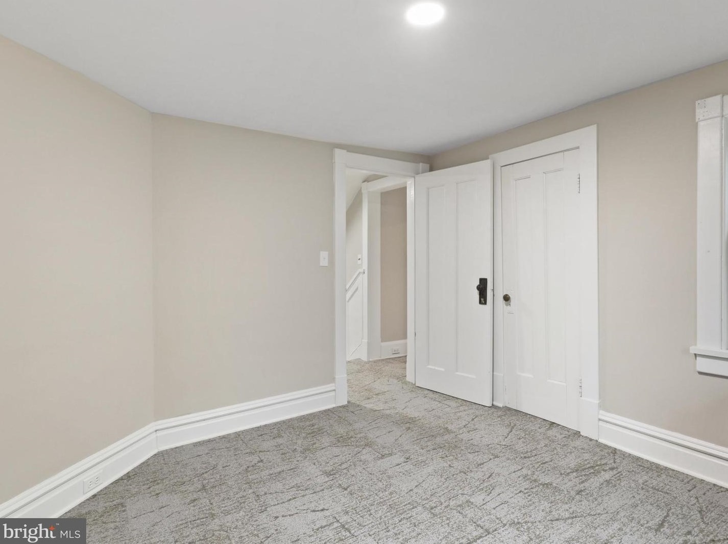 13188 Loyalty Rd, Leesburg VA  20176-6112 exterior