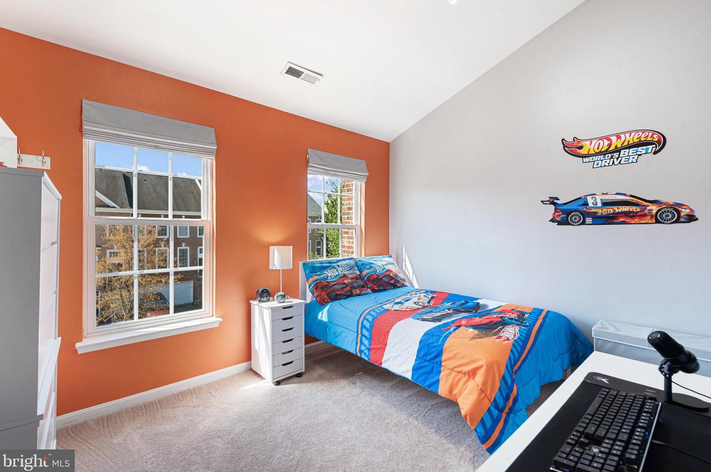 42698 Latrobe St, Fairfax VA  20152-3944 exterior