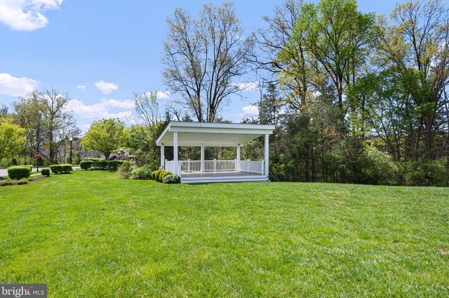 42698 Latrobe St, Fairfax VA  20152-3944 exterior