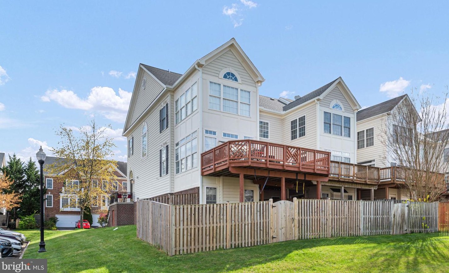 42698 Latrobe St, Fairfax VA  20152-3944 exterior