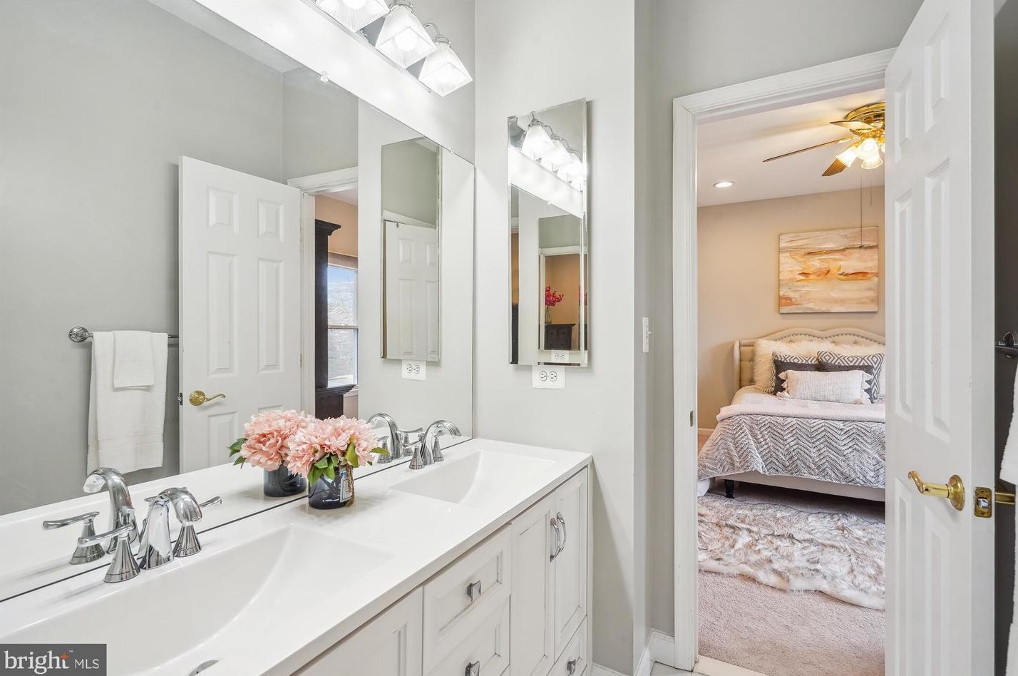 25073 Gazelle Ct, Fairfax VA  20152-5905 exterior