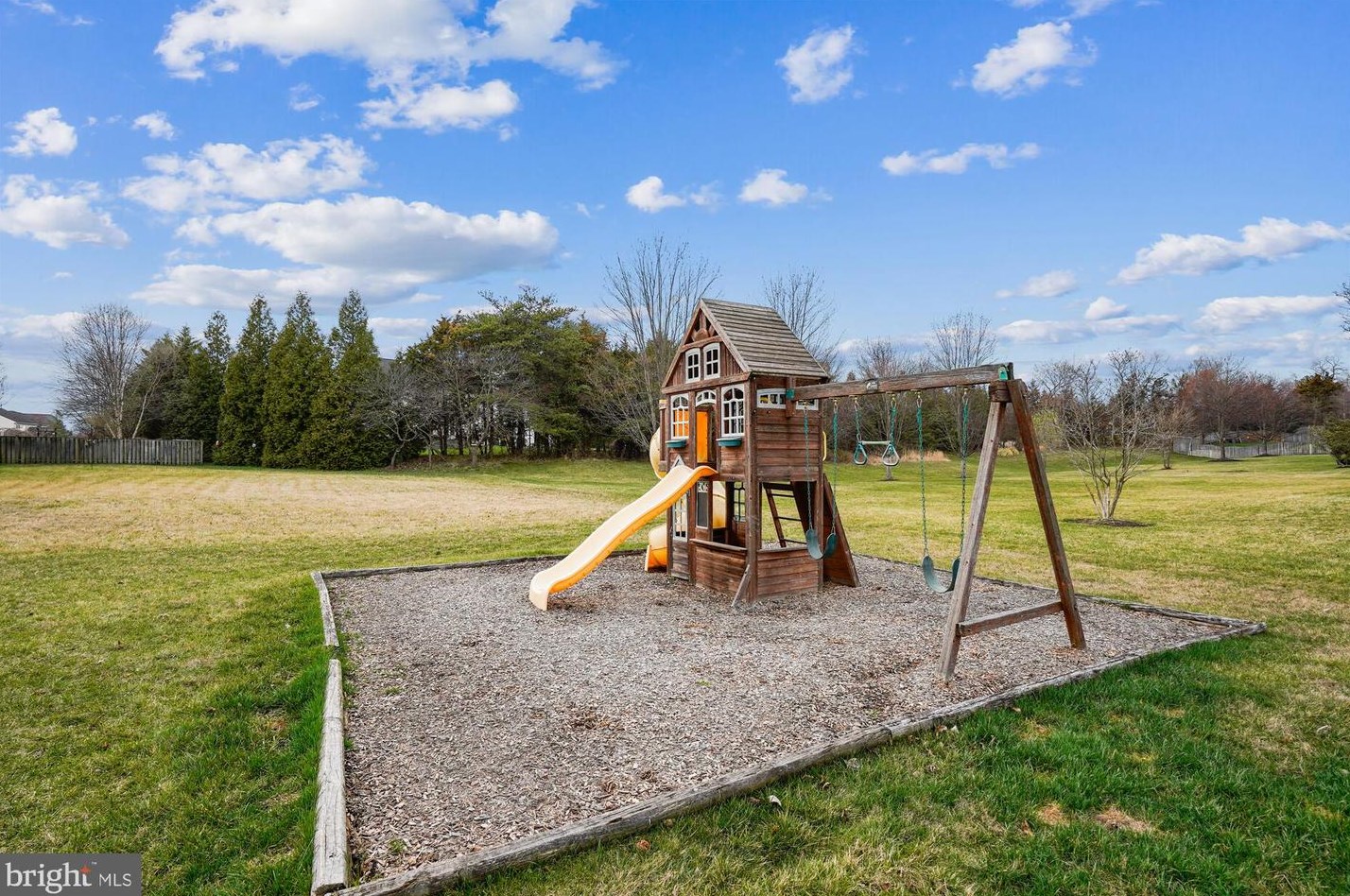 25073 Gazelle Ct, Fairfax VA  20152-5905 exterior