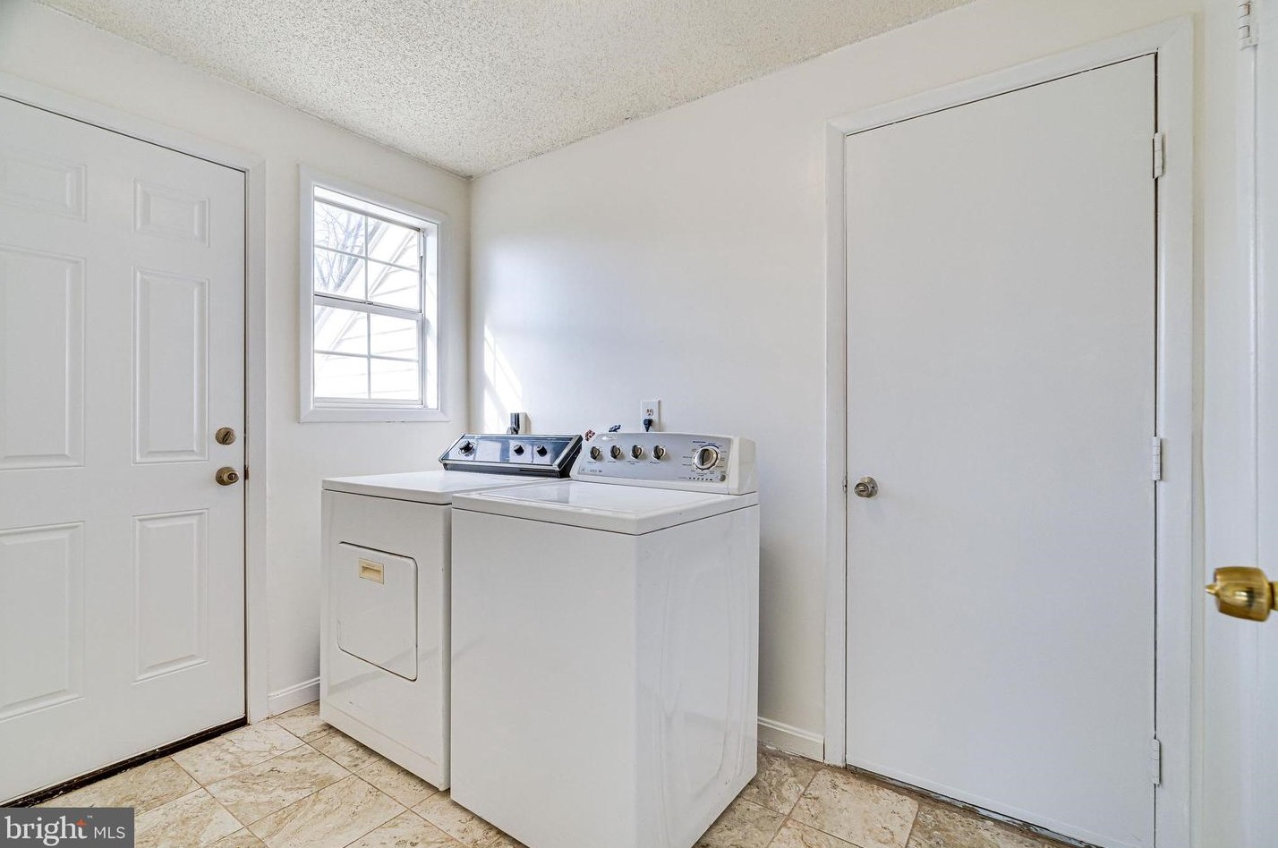105 Coffee Tree Ct, Dulles VA  20164-2428 exterior