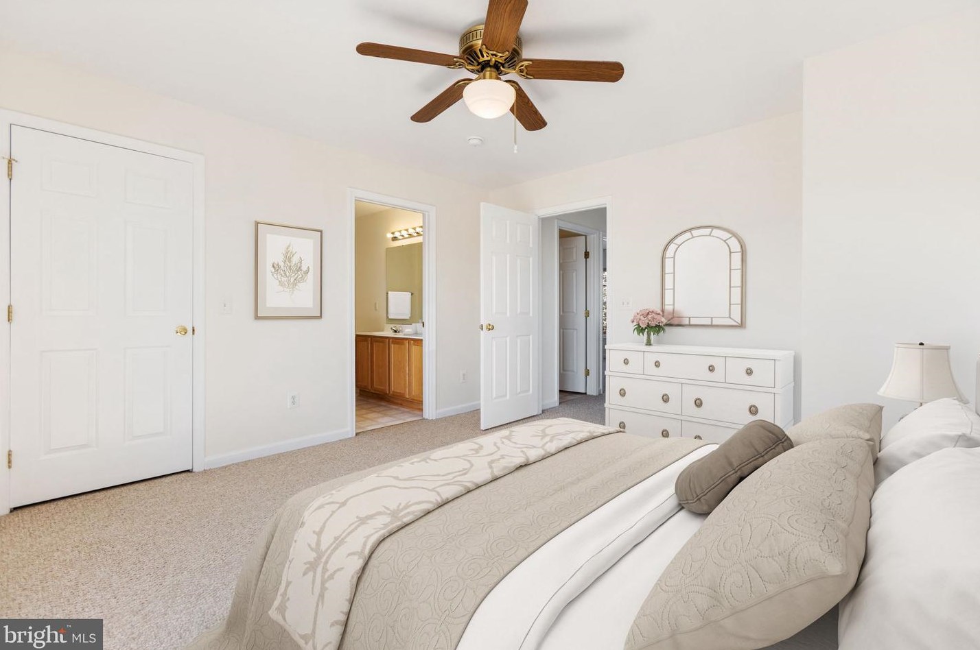 21801 Willesden Jct Ter, Dulles VA  20166-9275 exterior