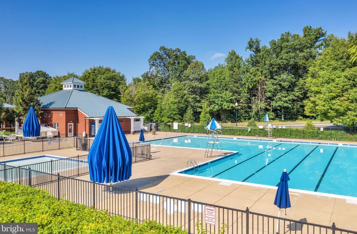 20366 Center Brook Sq, Dulles VA  20165-5183 exterior