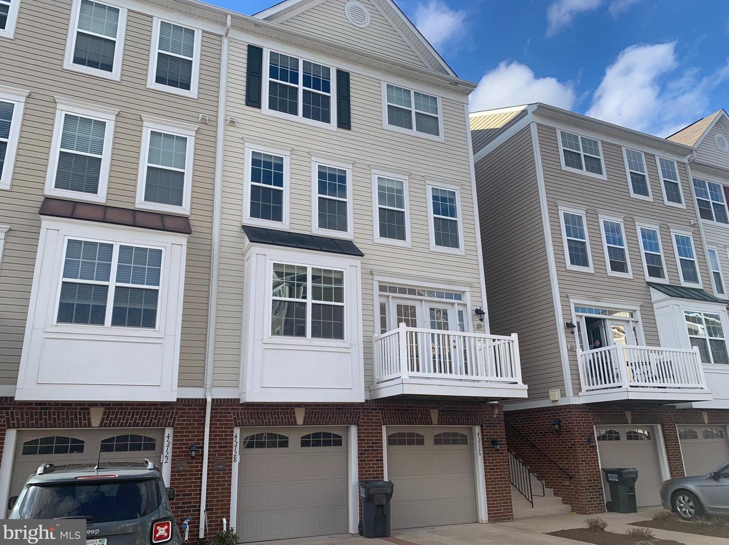 45726 Winding Branch Ter, Dulles VA  20166-4224 exterior