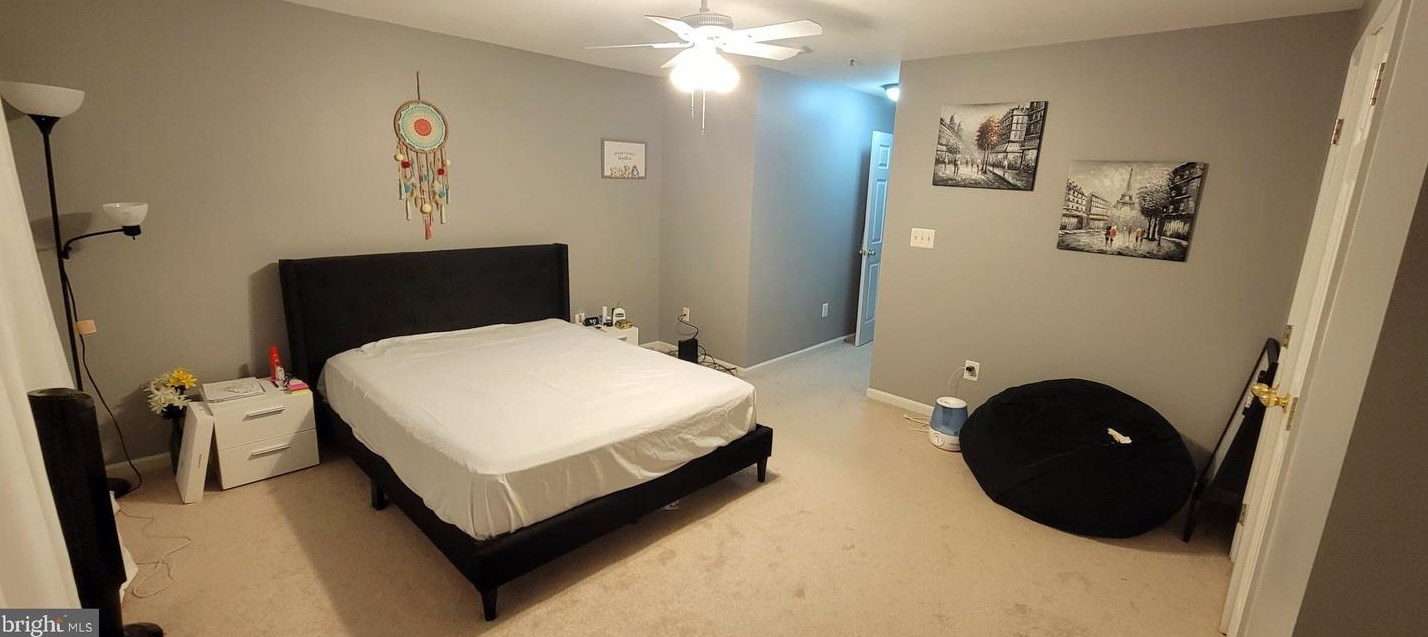 42219 Black Rock Ter, Stone Ridge VA  20105-2969 exterior