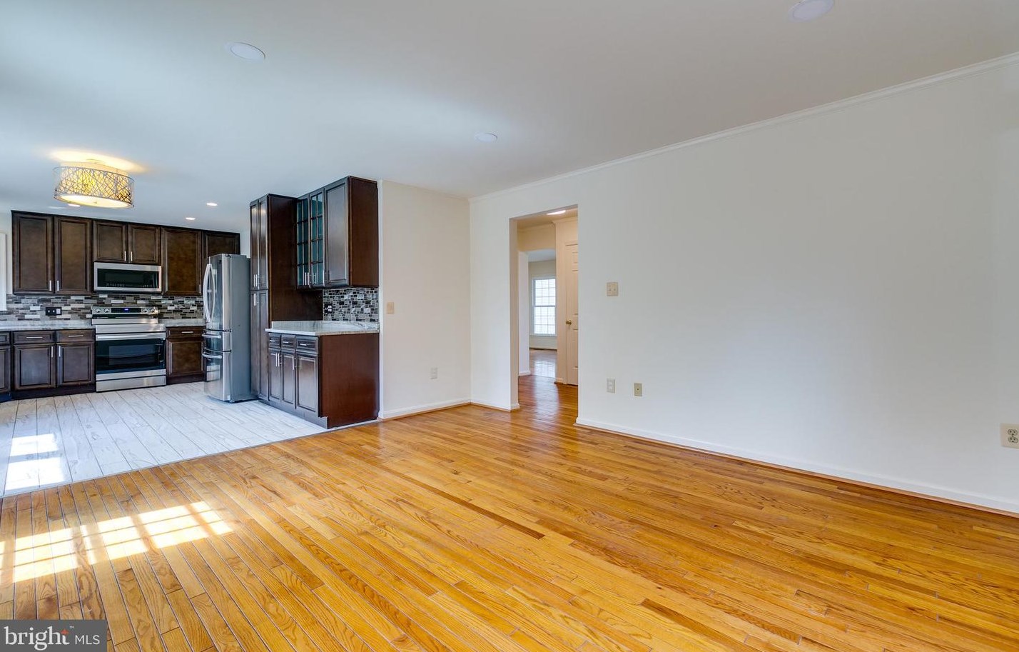 21066 Hawthorne Ct, Dulles VA  20164-2431 exterior