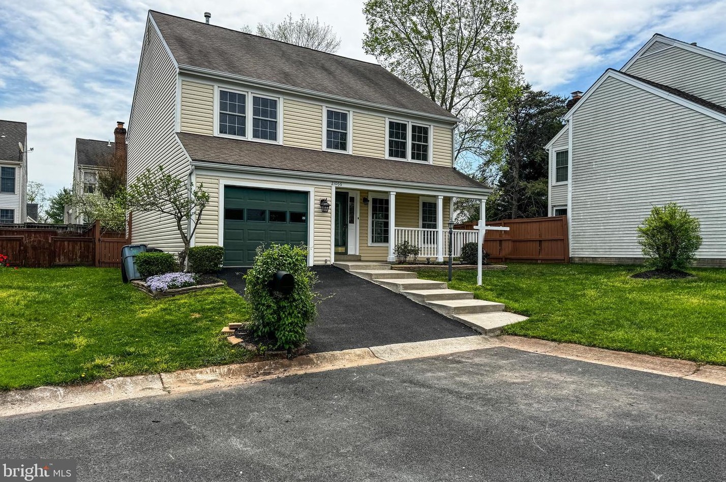 21066 Hawthorne Ct, Dulles VA  20164-2431 exterior