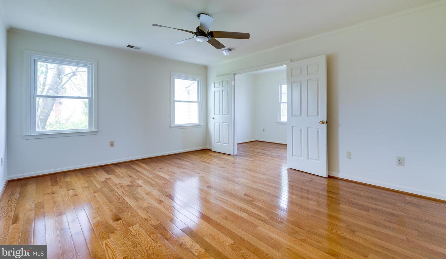 21066 Hawthorne Ct, Dulles VA  20164-2431 exterior