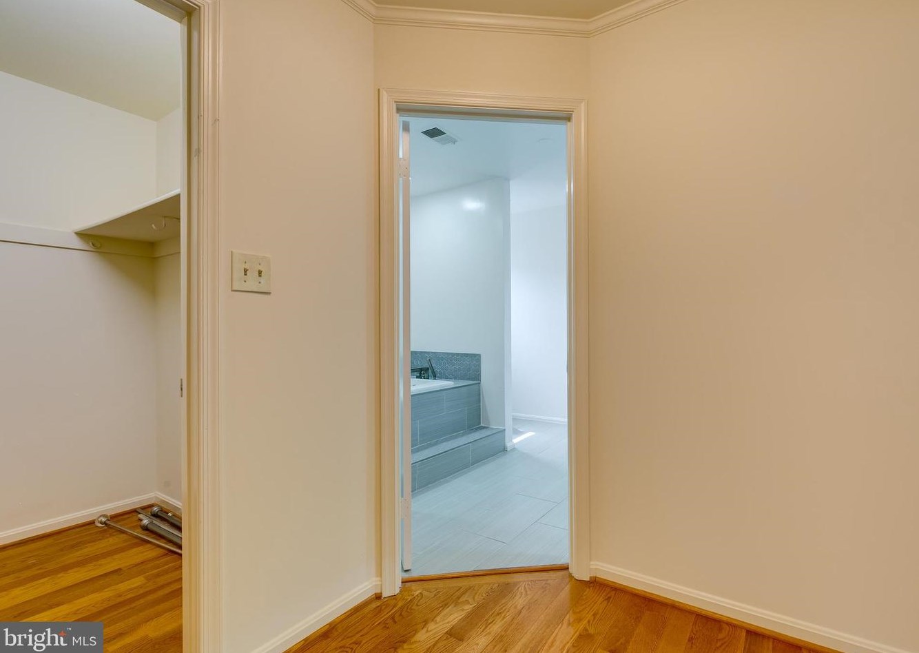 21066 Hawthorne Ct, Dulles VA  20164-2431 exterior