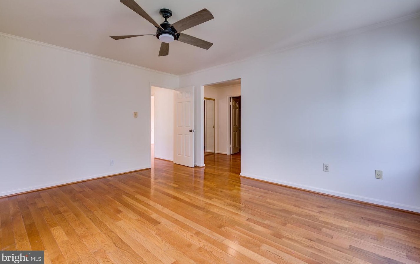 21066 Hawthorne Ct, Dulles VA  20164-2431 exterior